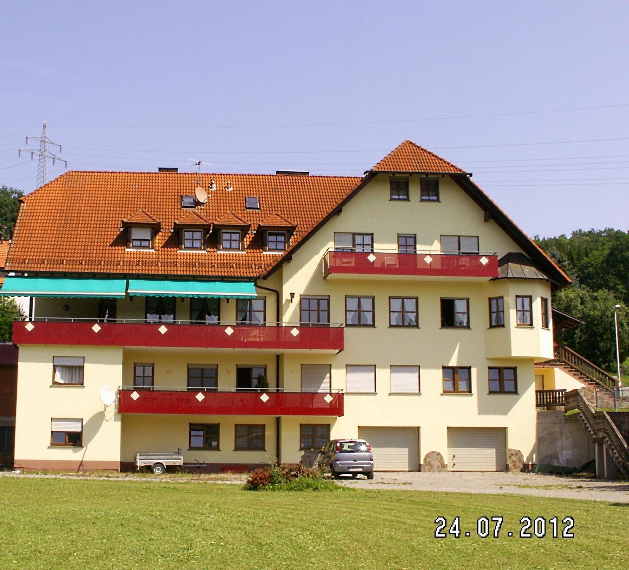 Landgasthof Zum Hirschen Hotel Hafenlohr Luaran gambar