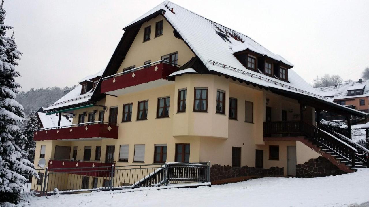 Landgasthof Zum Hirschen Hotel Hafenlohr Luaran gambar